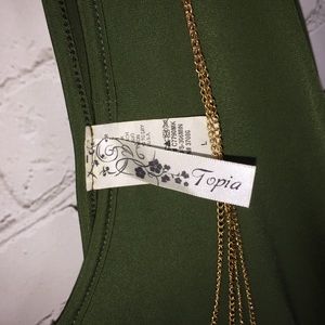 Topia Tops - Large asymmetric blouse w/ necklace NWOT Topia Tops - Large asymmetric blouse w/ necklace NWOT